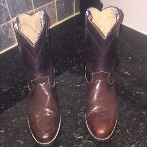 Custom lizard skin boots